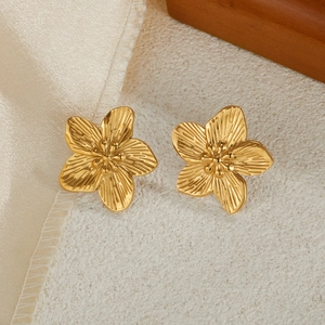 French vintage style gold-plated stainless steel flower stud earrings with brushed texture