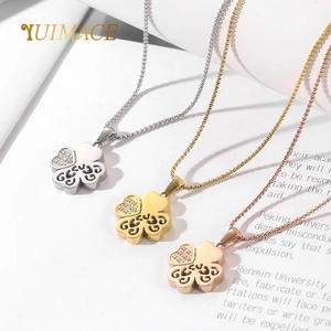 Four Leaf Clover Pendant Necklace Stainless Steel Hollow Heart Zircon Rhinestone Fashion Jewelry For Women