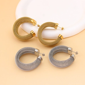 Minimalist C-shaped mesh woven hoop earrings in gold and silver stainless steel
