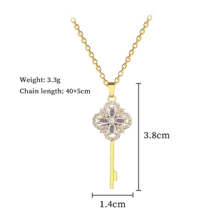 Detailed size specifications of the clover key pendant necklace with crystal stones