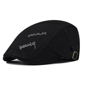 Béret noir classique en coton avec broderie TROMAR et boucle de réglage métallique