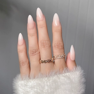Ongles Press On Amande Ombré Longs Pointus Brillants Rose Nude Dégradé Faux Ongles Pour Femmes