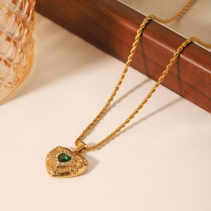 French style 18K gold plated stainless steel necklace with green zircon heart pendant