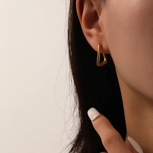 Geometric C-Shape Stud Earrings Minimalist Distorted Irregular Gold Plated Stainless Steel Jewelry For Women Niche Design