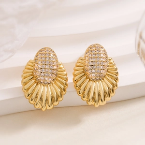 Elegant 18k gold plated geometric zircon earrings with vintage pleated shell design