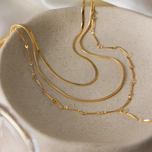 Three-layer 18K gold-plated stainless steel necklace with snake chain and Y-shape style
