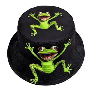 Black bucket hat with creative green cartoon frog print for outdoor sun protection