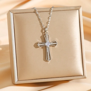 Collier croix en argent avec pendentif en zircon et boîte cadeau, bijou élégant unisexe