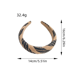 Classic beige and black woven headband for women with measurements 16x14cm and 32.4g weight