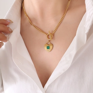 Vintage OT buckle gold plated heart necklace with green malachite acrylic pendant