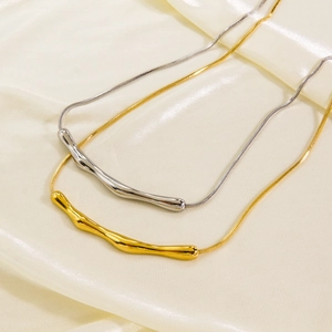 Minimalist Irregular Curved Bar Pendant Necklace Stainless Steel Liquid Metal Style Snake Bone Chain For Women