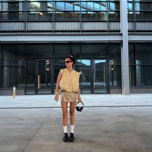 Damen Reißverschluss Ärmellose Cargo Weste Rundhals Taschen Locker Gewebe Streetwear Weste Top Apricot