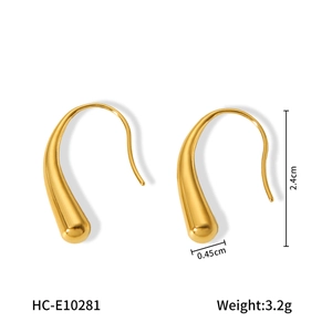 Detail view of 18K gold plated teardrop earrings with 2.4cm height and size dimensions