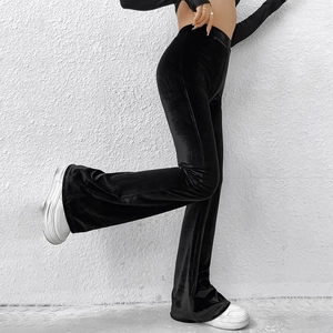 Schwarze Samt-Schlaghose mit hoher Taille und schlankmachender Passform für Damen