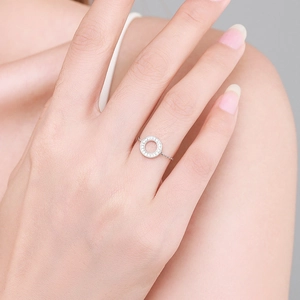 Minimalist S925 sterling silver hollow circle ring with pavé diamonds and chain band