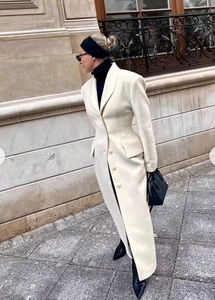 Slim fit white wool long coat with shawl collar and waist detail for elegant street style
