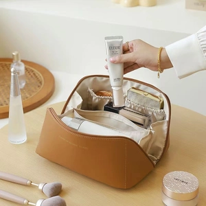 Grande trousse de maquillage de voyage en cuir avec séparateurs et rangement organisé
