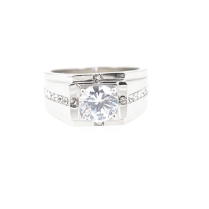 Classic titanium steel wedding ring featuring a central round-cut crystal for men