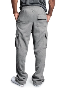Détail de la taille élastique et de la poche arrière sur le pantalon cargo gris