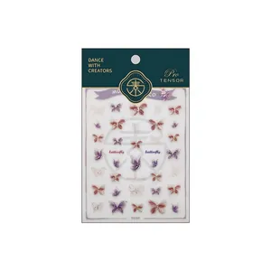Lila und roségoldene Schmetterling 3D Nagelaufkleber KX360 auf weißem Hintergrund