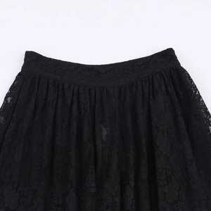 Pantalon bouffant en dentelle noire pour femme avec taille haute plissée élégante