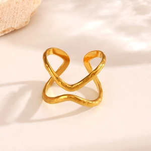 Double layered gold-plated stainless steel ring with hammered wave design in minimal setting