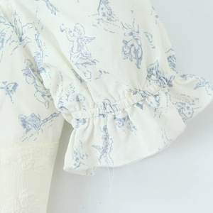Robe fleurie de style français avec imprimés anges bleus et poignets à volants élastiques
