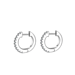 Boucles d'oreilles créoles classiques en argent S925 avec pierres moissanite et poli miroir