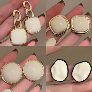 Boucles D'oreilles Géométriques Style Français Vintage Carré Rond Alliage Avec Tige En Argent Pour Femmes Minimaliste