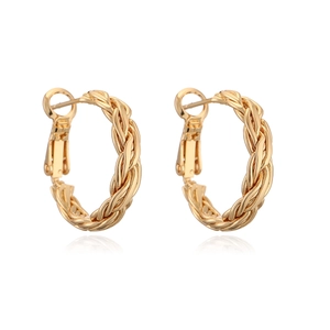 Boucles d'oreilles créoles torsadées dorées à l'or 18 carats avec texture tressée