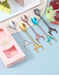 Five assorted colors of 304 stainless steel spoons with bull head handles in a gift box