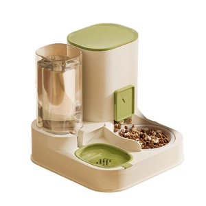 Automatic pet feeder and water dispenser set for cats and dogs with gravity system