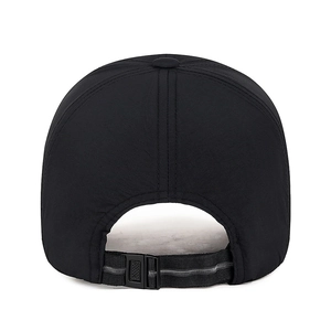 Vue arrière casquette de baseball respirante à séchage rapide avec boucle réglable