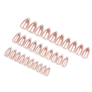 Unghie finte a mandorla corte con finitura a specchio rosa metallizzato e punte French