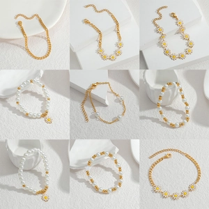 Chic Daisy Flower Bracelet Stainless Steel Chain With Faux Artificial Pearls Bohemian Pastoral Jewelry For Women