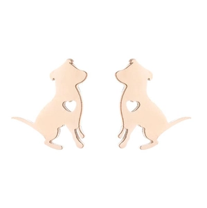 Detalle de pendientes de cachorro en oro rosa con diseño de corazón calado
