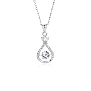 Collier en argent sterling S925 avec cœur moissanite dansante et pendentif goutte d'eau argenté