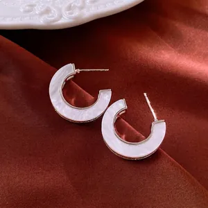 C-Shape Round Hoop Earrings Copper Mother Of Artificial Pearl Inlay Minimalist Luxury Jewelry With Silver Earring Post For Women