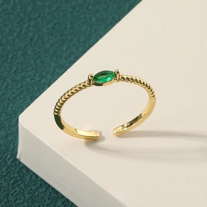 Vintage 18K gold-plated open ring with green marquise zircon and twisted rope texture