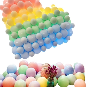 Pastel macaron balloon garland set featuring heart-shaped rainbow latex balloons