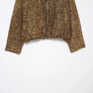 Giacca bomber dorata con frange metalliche, cerniera e texture glitterata a rilievo