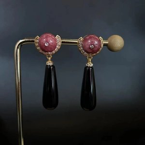 Retro Neo-Chinese drop earrings with pink natural stone and black teardrop pendant