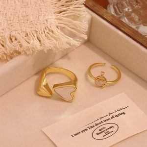 18K gold plated heart ring set with white shell inlay in a vintage jewelry box