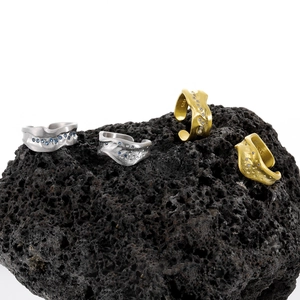 Irregular S925 sterling silver open rings with blue and white stones on lava stone
