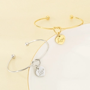Poliertes Edelstahlknotenarmband mit Herz-Love-Anhänger in Gold und Silber Finish