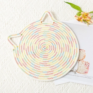 Detailed texture of cotton woven cat-ear heat insulation mat with colorful wavy stitching