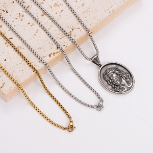 Religious Jesus portrait oval pendant necklaces in gold and silver with box chains