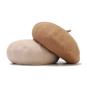 Klassisches Wollfilz-Baskenmützen-Set für Kinder in Beige und Hellbraun-Kürbisstil