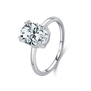 Elegant S925 sterling silver ring with large oval-cut clear cubic zirconia stone