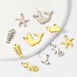 DIY stainless steel ocean charms featuring starfish, seahorse and turtle in gold and silver